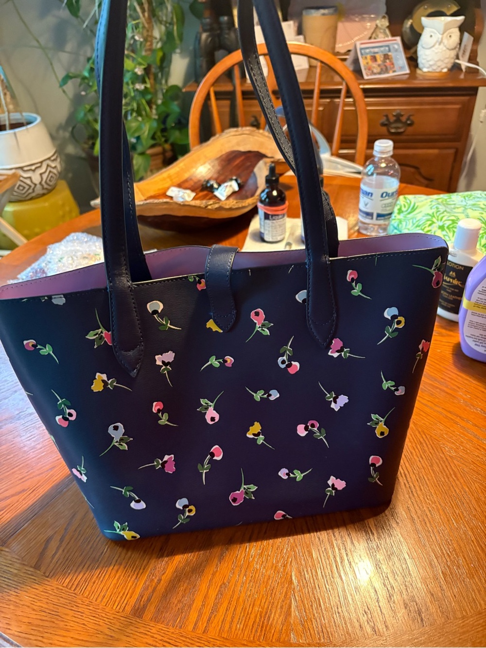 kate spade navy floral tote with pink clasp - Picture 2 of 7